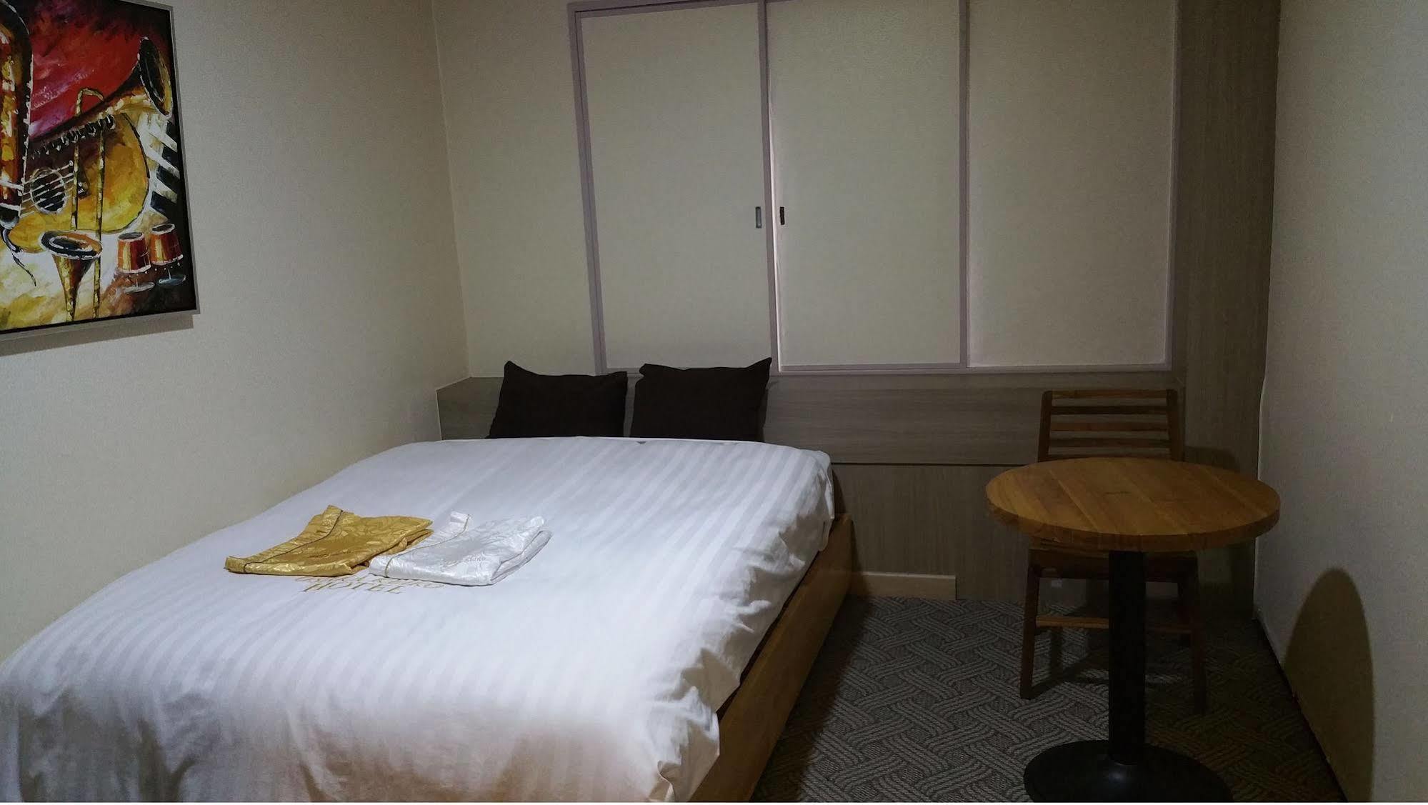 Hotel Osaka Keiko Buitenkant foto