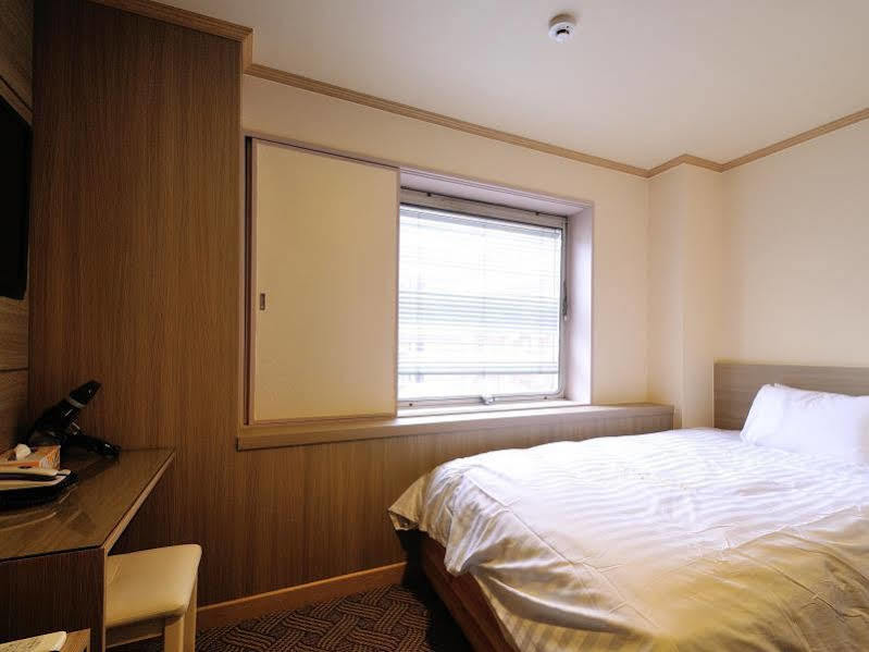 Hotel Osaka Keiko Buitenkant foto